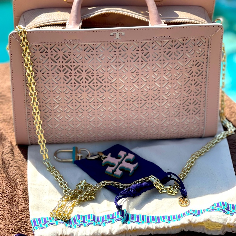 ❌ SOLD❌New Tory Burch Tote/Crossbody & keyfob
